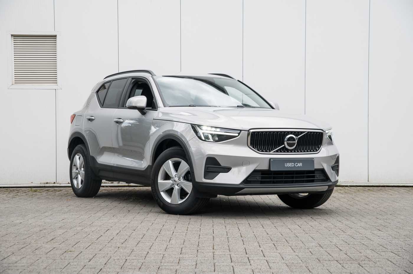 XC40 T2 Manueel Essential - Postiaux