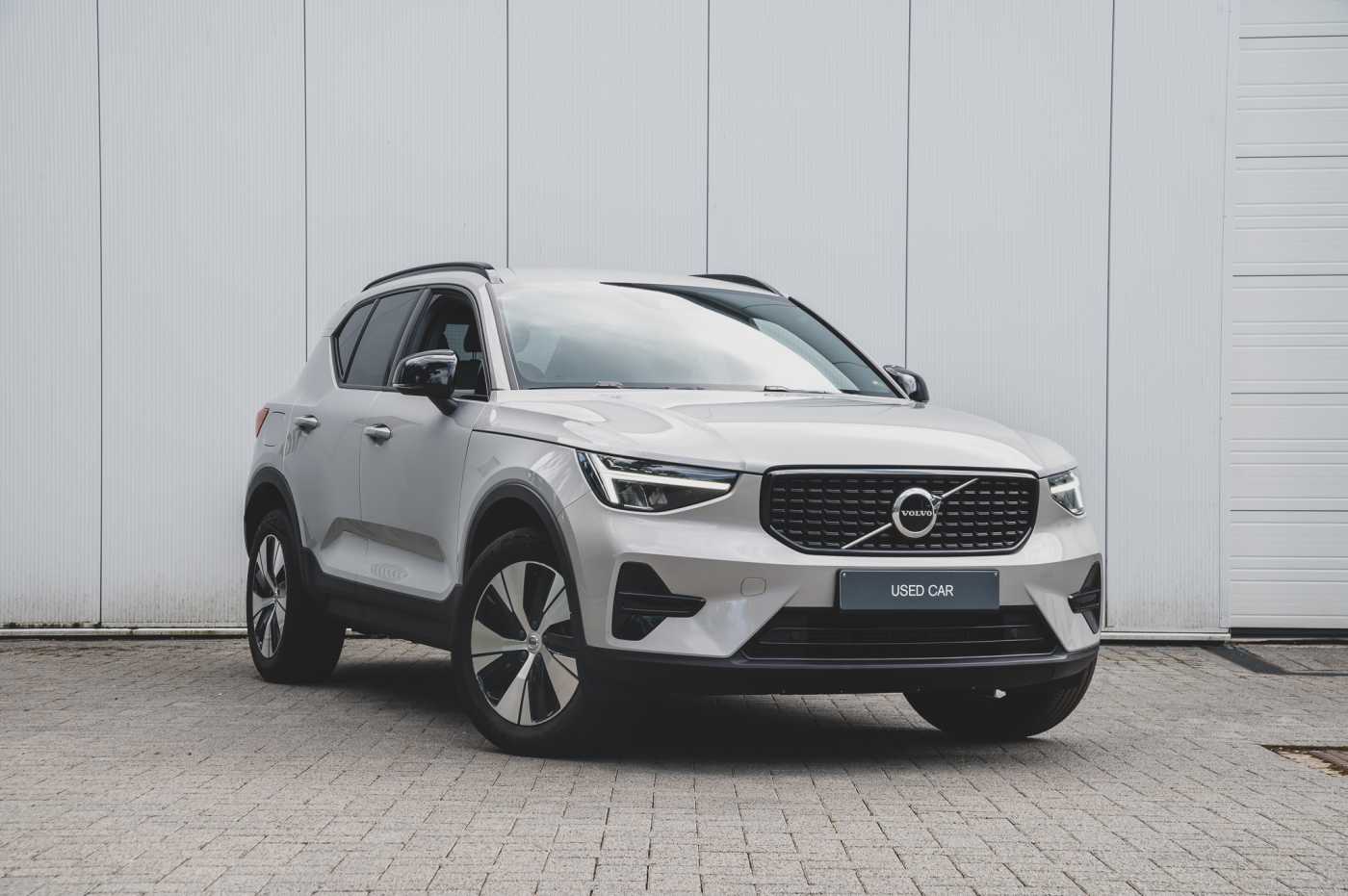 XC40 T2 Geartronic Plus Dark - Postiaux