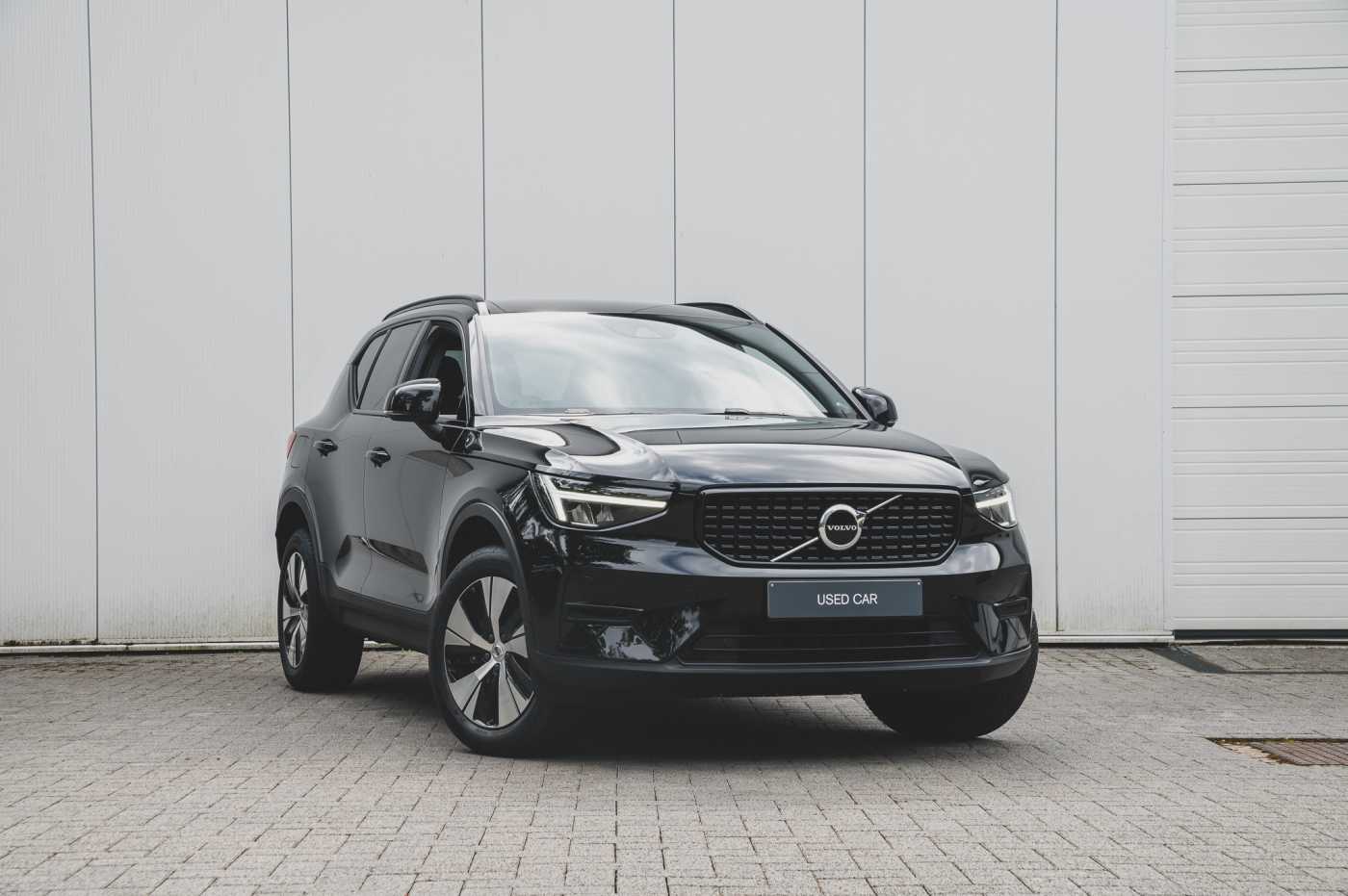 XC40 Plus, T2 Automaat Plus Dark - Postiaux