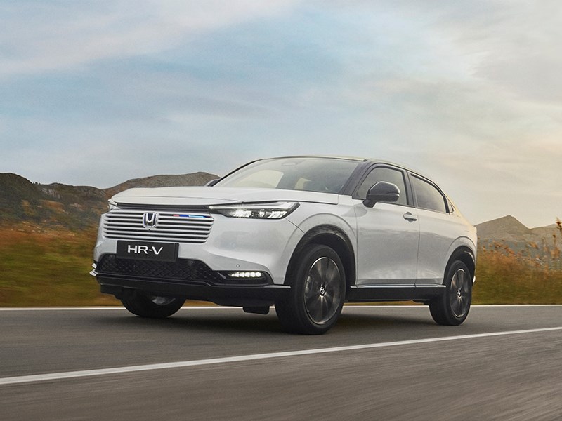 VERNIEUWDE VORMGEVING VAN HET EXTERIEUR EN NIEUWE ADVANCE PLUS-UITVOERING VAN DE HONDA HR-V - Nordic Automotive