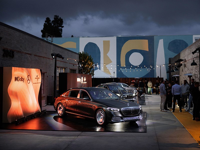 Mercedes-Benz onthult ‘Crafted in a Mercedes’: een nieuw tijdperk van muziekproductie in de auto.