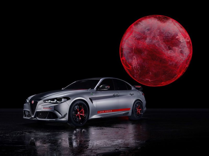 Door de wind meegevoerd, gesmeed door passie: Giulia Quadrifoglio Luna Rossa
