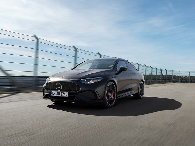 Sneller, wendbaarder – en nóg meer rijplezier: de nieuwe Mercedes-AMG CLA 45 4MATIC+